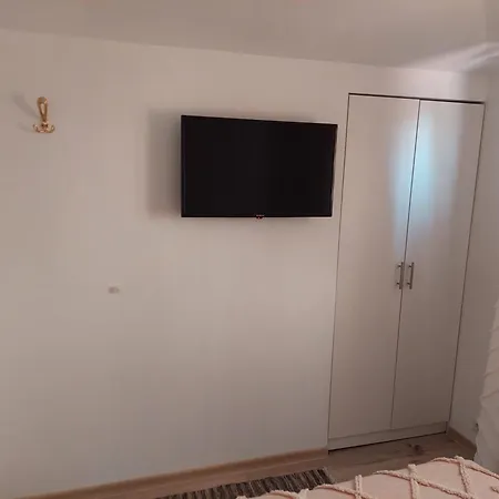 Casa Anne בית הארחה מנגליה